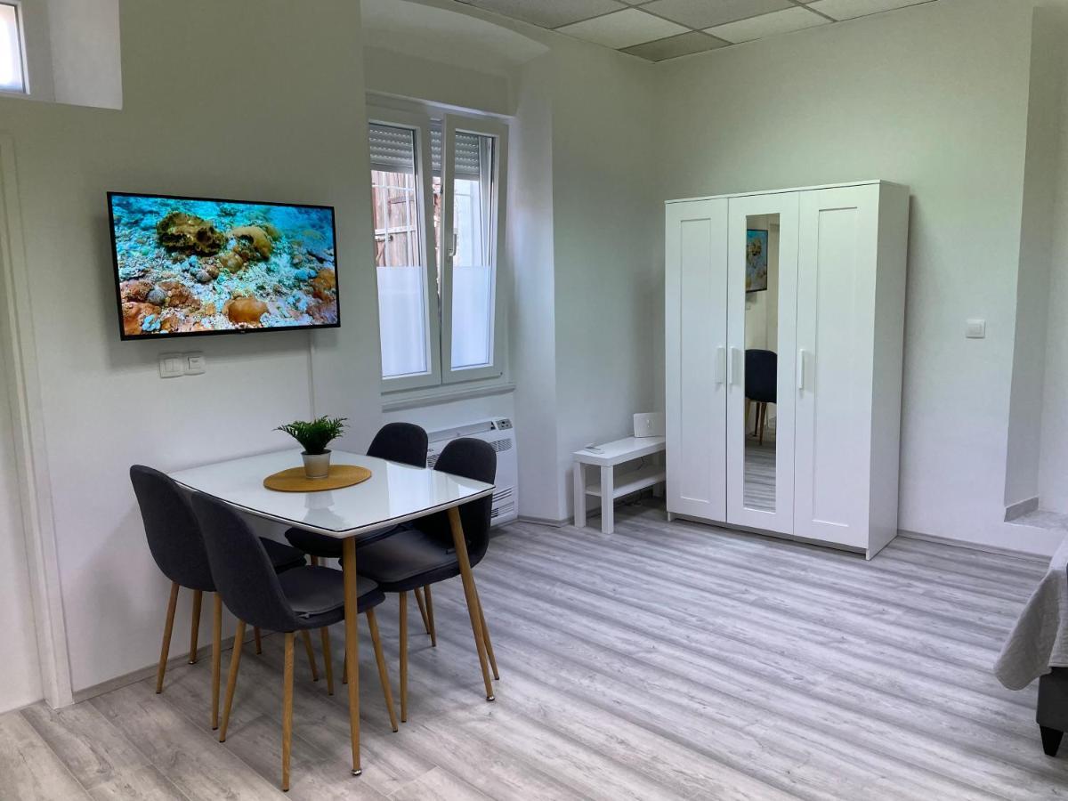 Apartment Studio Beauty In Centar Пула Экстерьер фото
