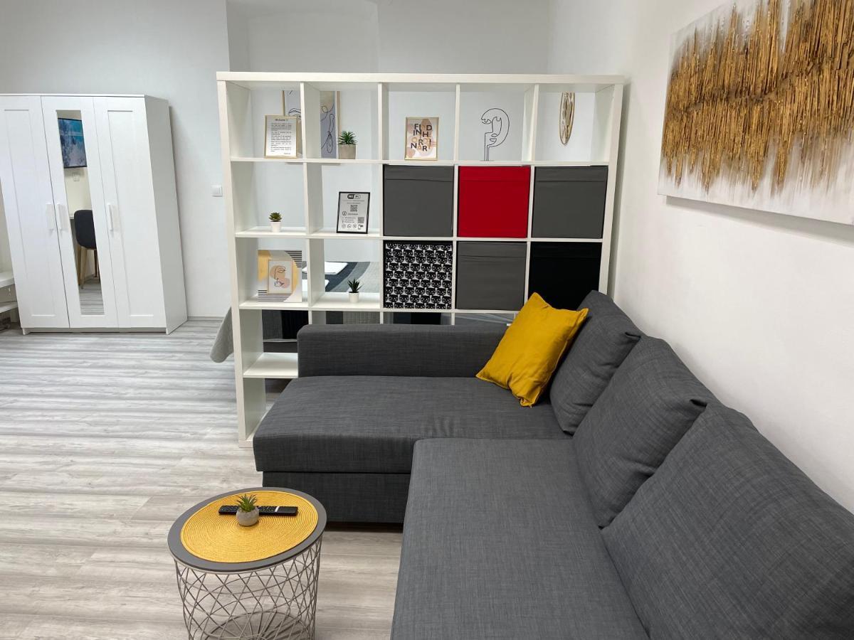 Apartment Studio Beauty In Centar Пула Экстерьер фото