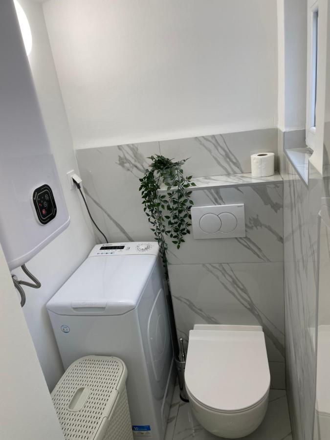 Apartment Studio Beauty In Centar Пула Экстерьер фото